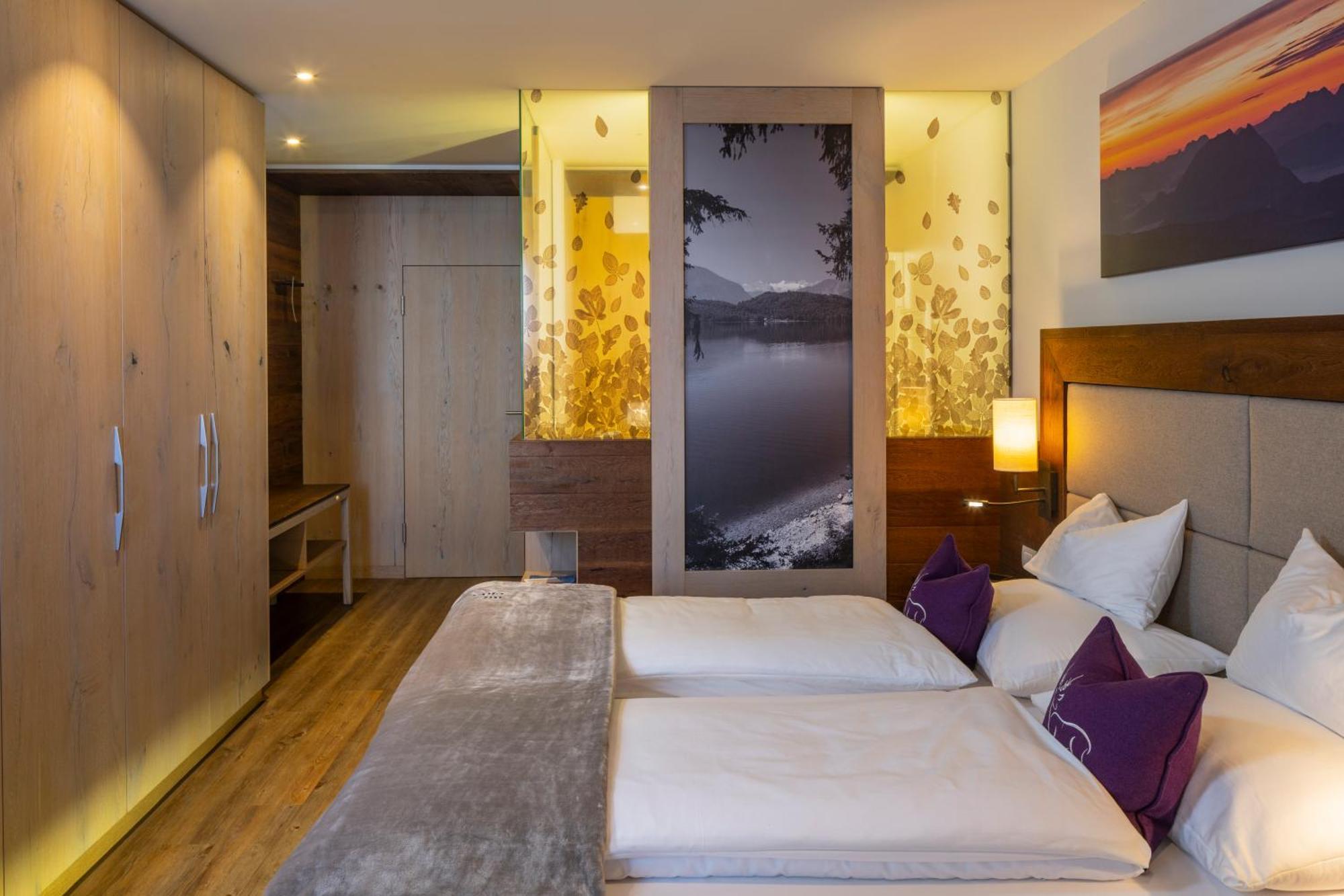 Wander- Und Wellnesshotel Kanzler باد ميترندورف المظهر الخارجي الصورة
